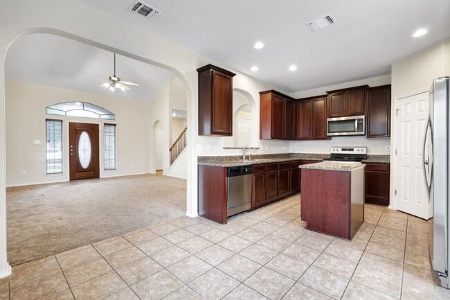 Building Photo - 10410 Weser Ln