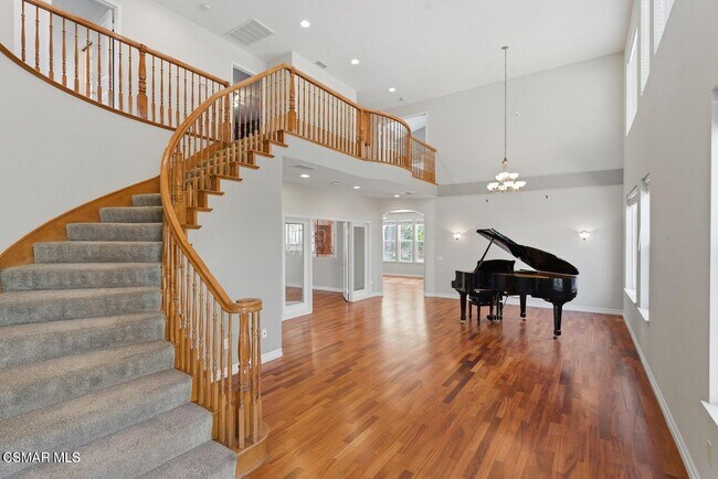 Building Photo - 1775 Red Robin Pl