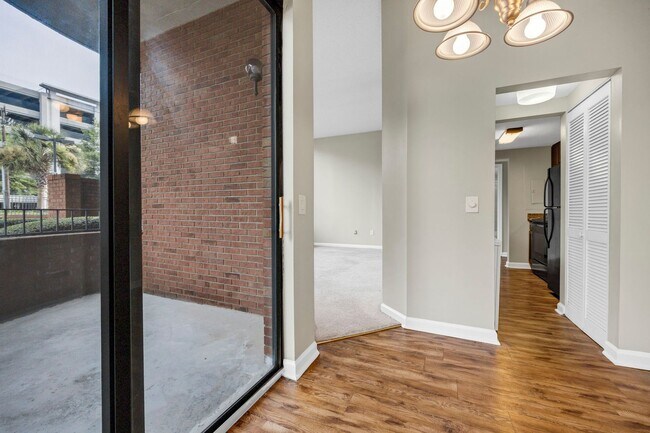 Building Photo - 1100 Wheat St