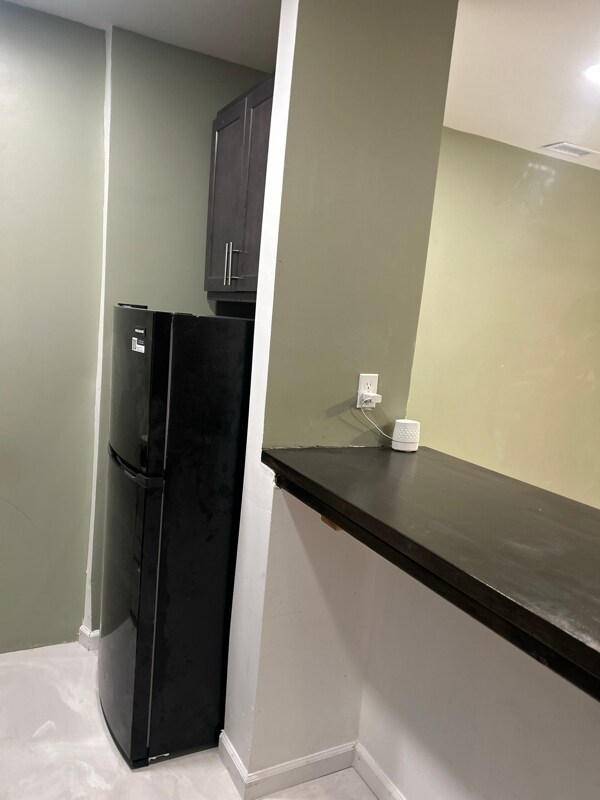 Building Photo - 3755 Shreve Ave