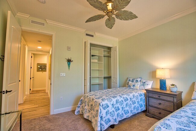 Building Photo - BEACH FRONT! Seasonal/Annual Rental – Turnkey Stunning Condo on Venice Island, 1,700+ sq ft, 2 Be...