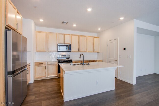 Building Photo - 2758 Pellaro Walk