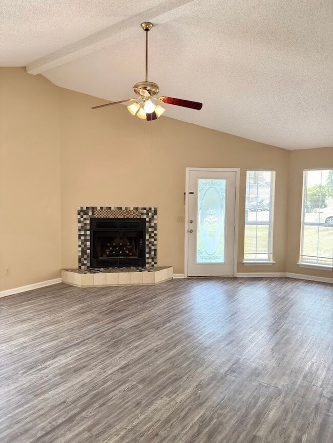 Building Photo - 114 Leeward Ct