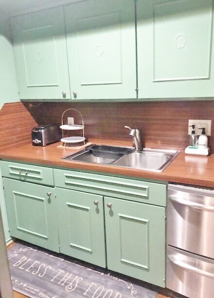 Building Photo - 2701 Bellefontaine St