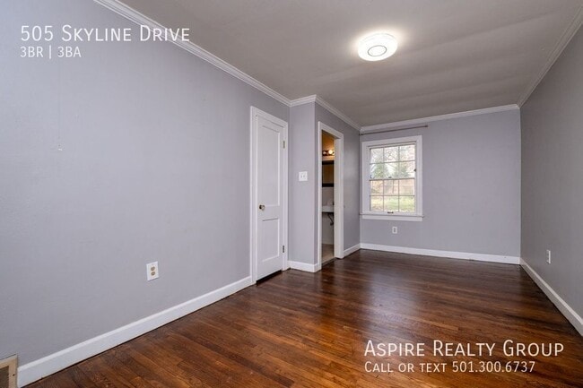 Building Photo - 505 Skyline Dr