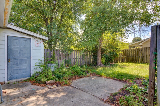 Building Photo - 3200 Anvil Pl
