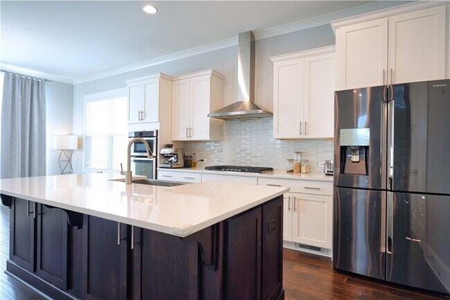 Building Photo - 6030 Richwood Cir