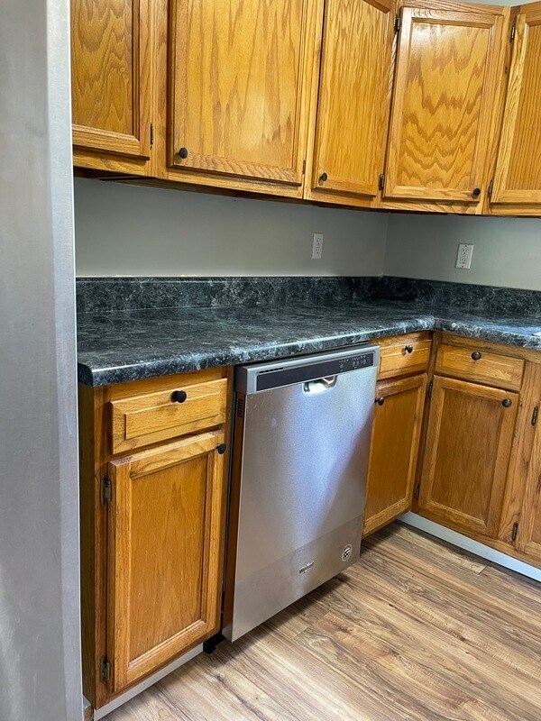 Building Photo - 104 Highland Dr