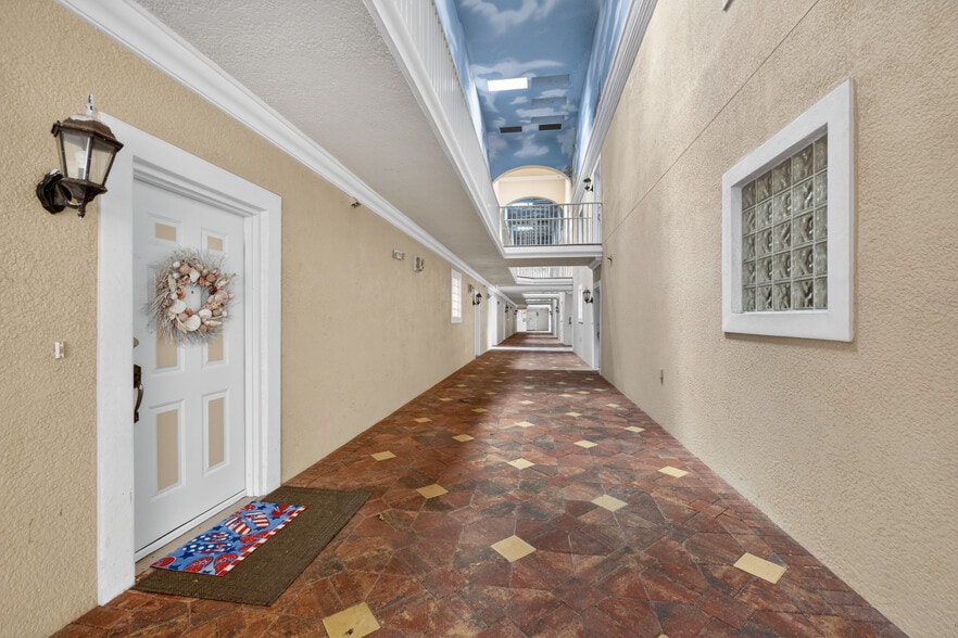 Building Photo - 12505 McGregor Blvd