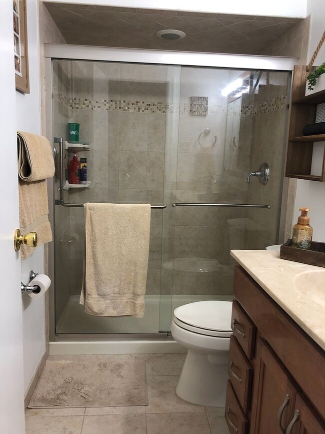 Building Photo - Great Family Home! 3 Bedroom/1 Bath Home o...