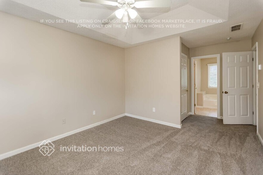 Building Photo - 3161 Calumet Ct NW