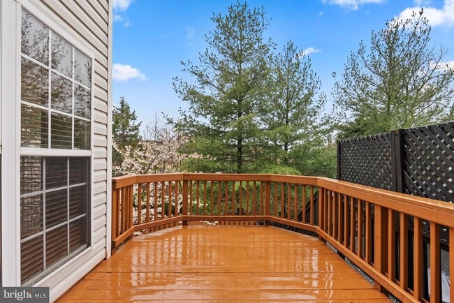 Building Photo - 45773 Smoketree Terrace