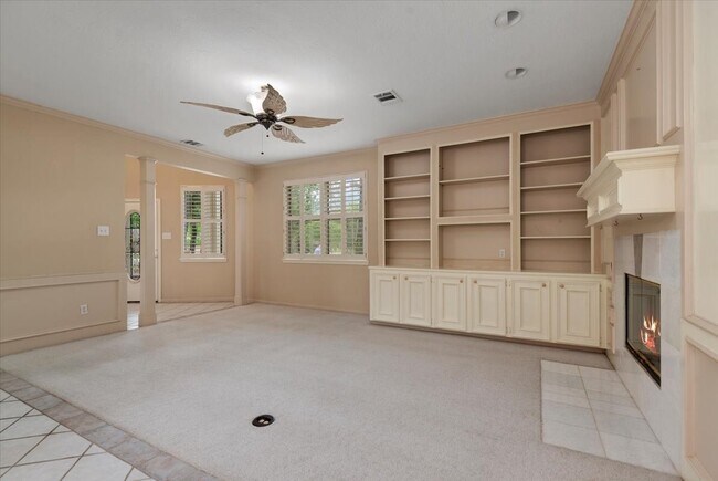 Building Photo - 14151 Buckingham Ln