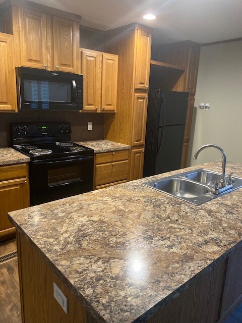 Building Photo - 175 Co Rd 106