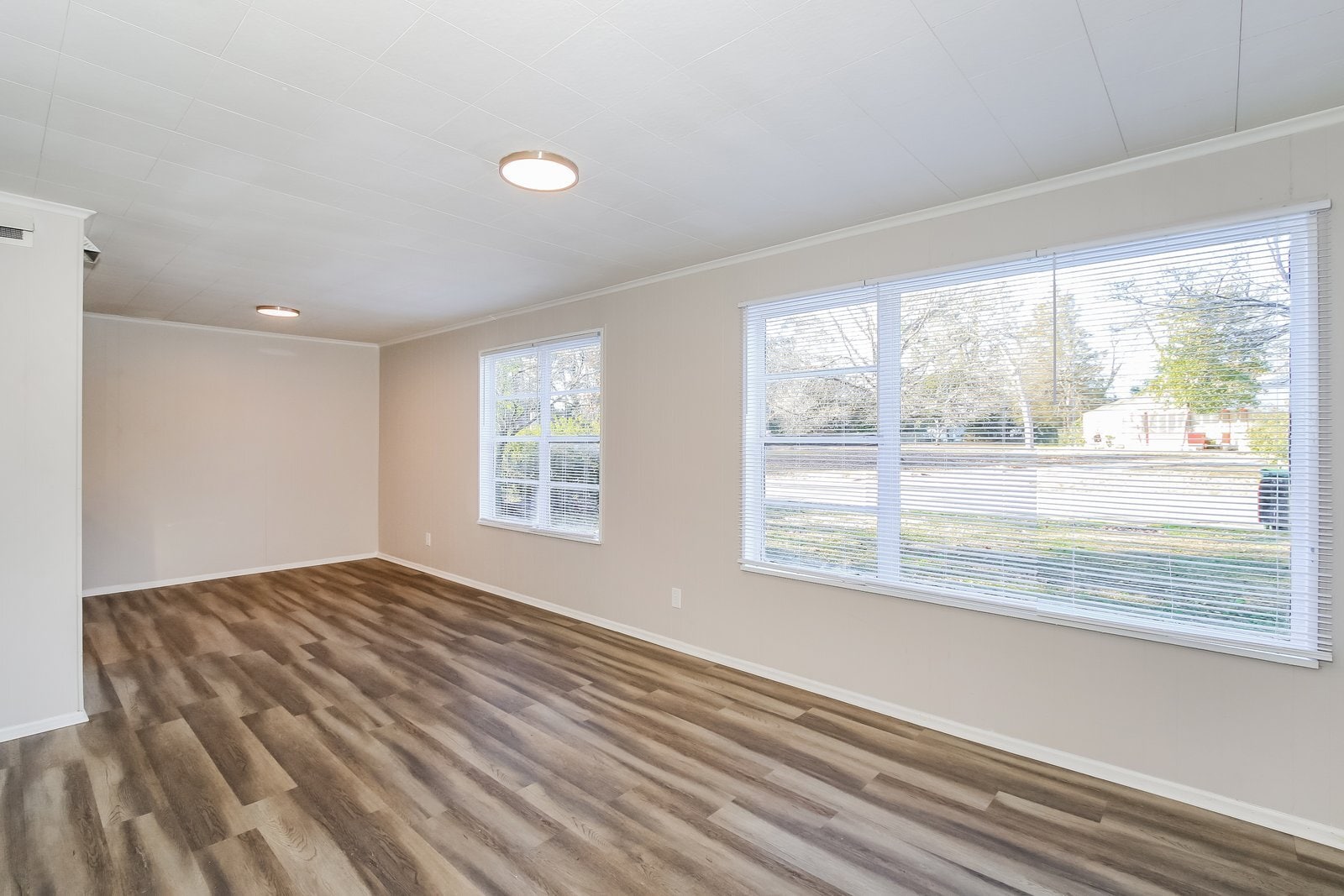 Building Photo - 1112 Alderman St NE