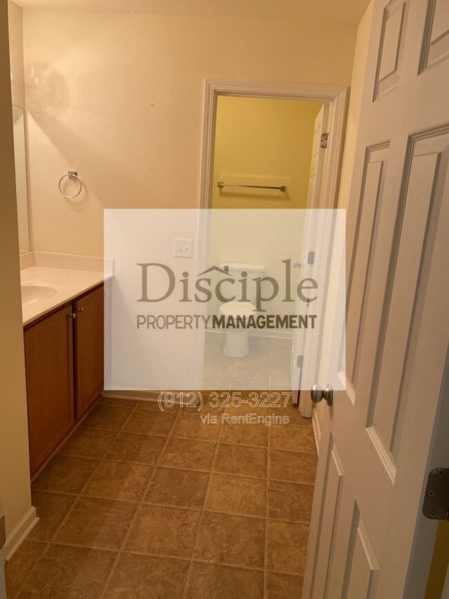 Building Photo - 169 Regency Cir