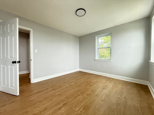Building Photo - Four-Bedroom Home in Baltimore
