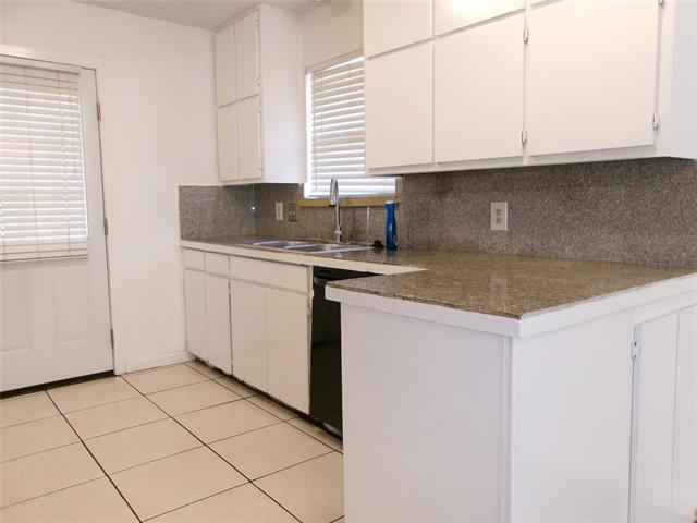 Building Photo - 2409 Ventura Dr