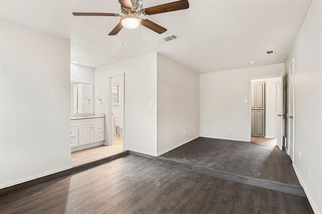 Building Photo - 2705 Warren Ln