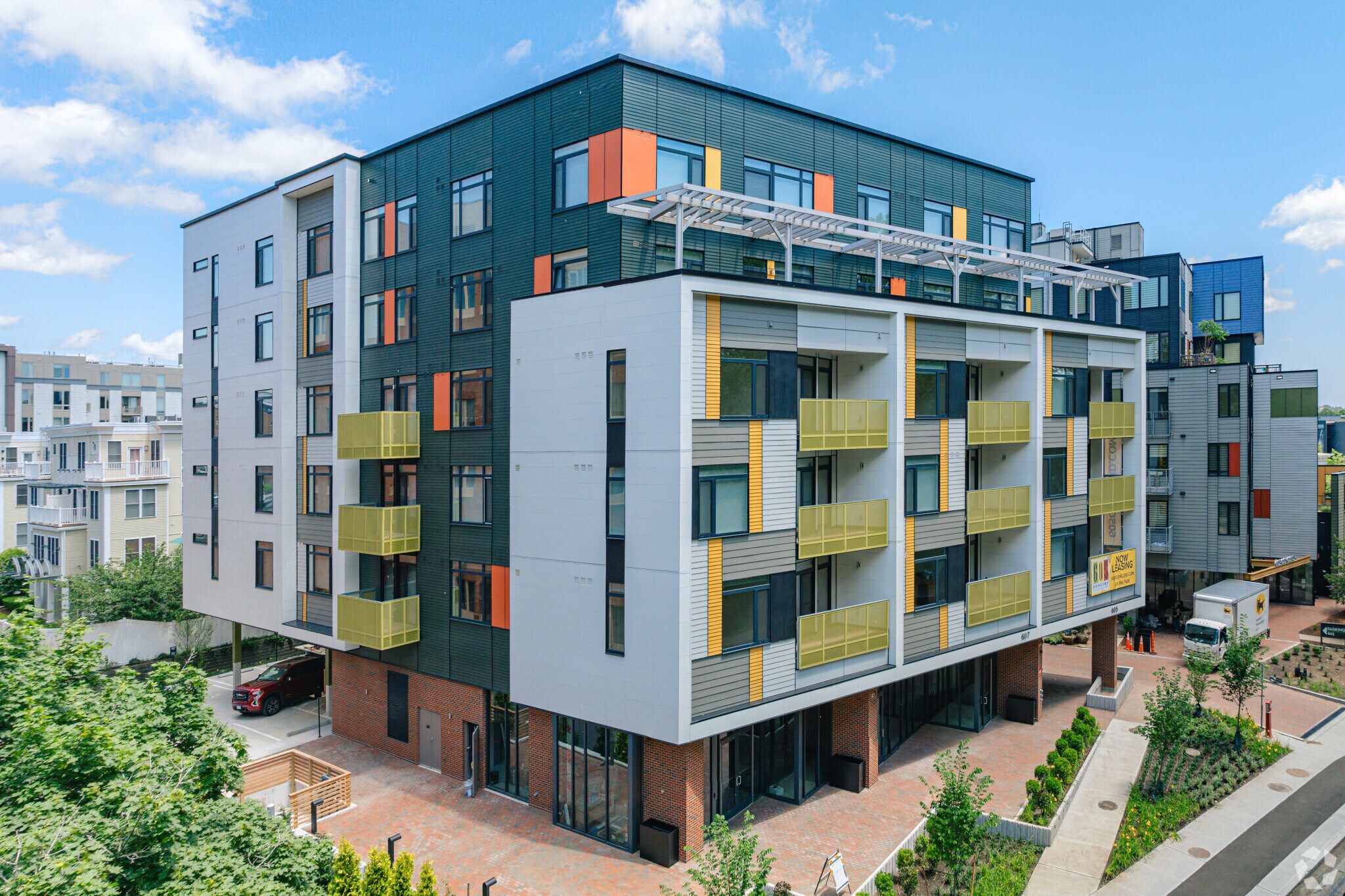 Building Photo - 609 Concord Ave