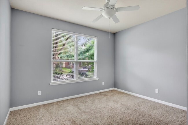 Building Photo - 17227 Mitchell Pass Ln