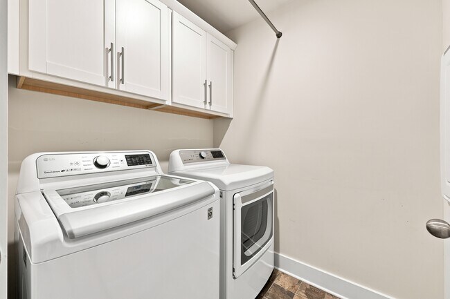 Building Photo - 2321 Aria Park Dr