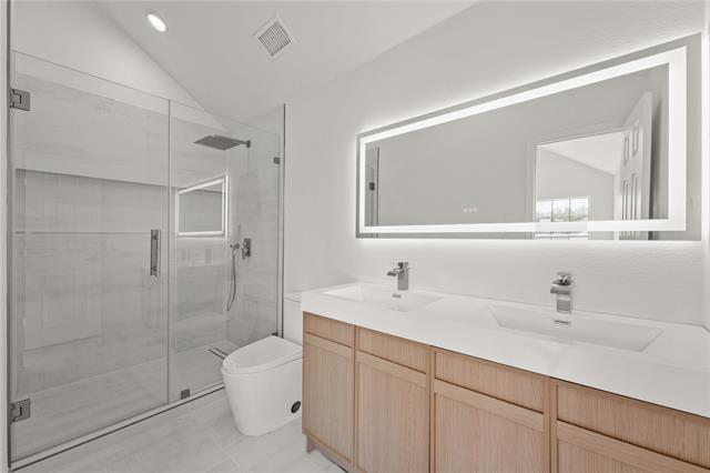 Building Photo - 5006 Orleans Cir