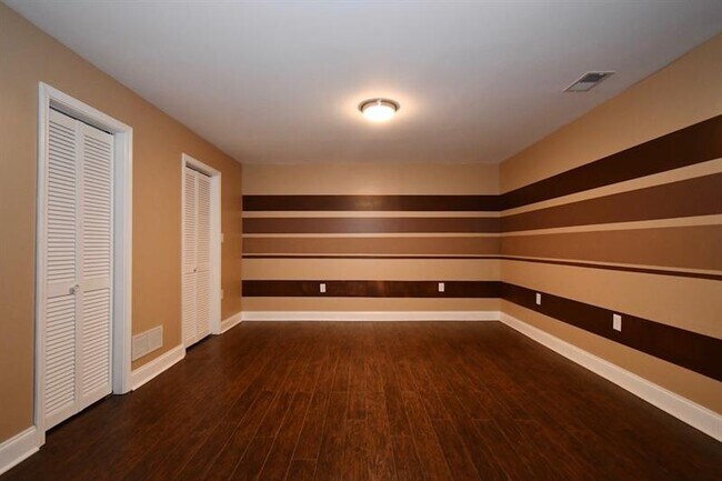 Building Photo - 460 Summer Breeze Ct.
