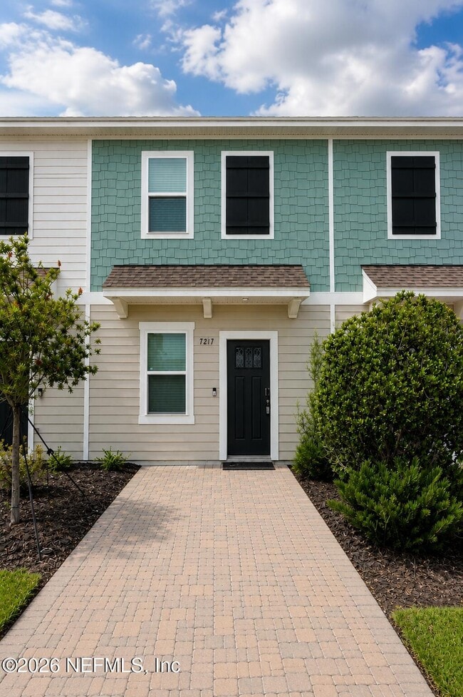 Building Photo - 7217 Sabal Ter