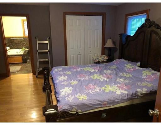 Building Photo - 298 Langley Rd