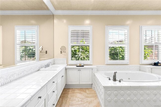 Building Photo - 14910 Live Oak Springs Canyon Rd