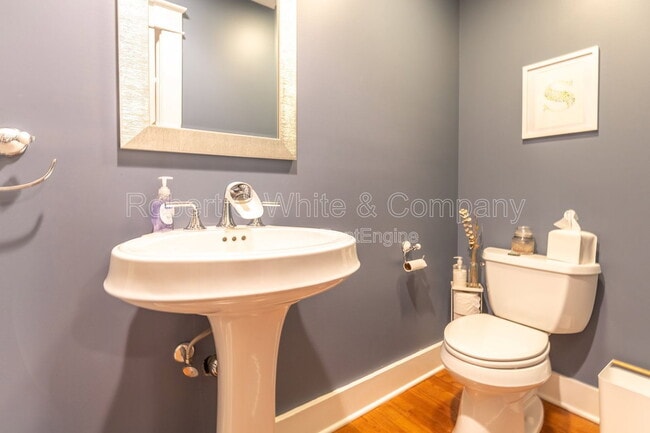 Building Photo - 15 Emerson St