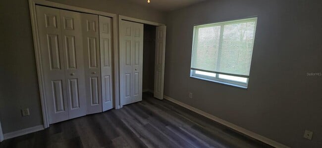 Building Photo - 2911 SE 52nd Ave