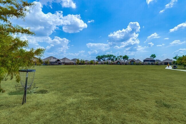 Building Photo - 4005 Gray Wolf Dr