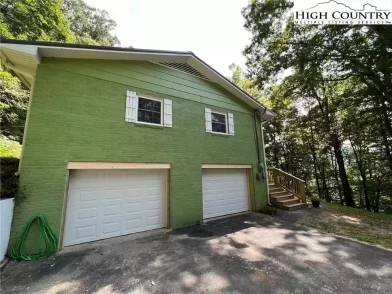 Building Photo - 114 S US 19e Hwy