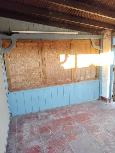 Outside Deck Privacy Wall - 1224 Eckert Ave