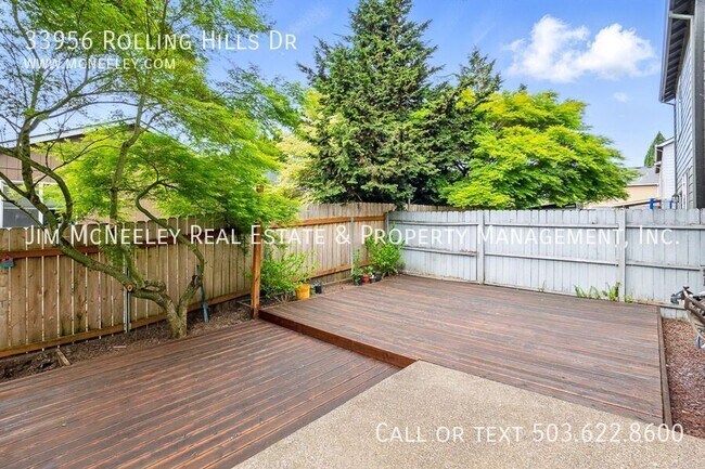 Building Photo - 33956 Rolling Hills Dr