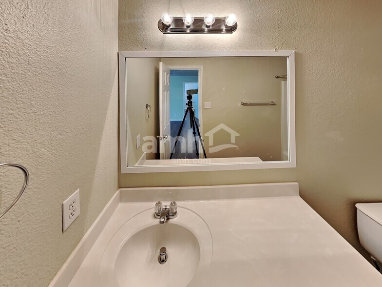 Building Photo - 11830 Briarton Pass