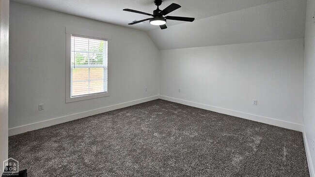 Building Photo - 4009 Stoke Dr
