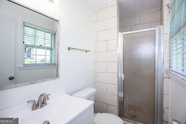 Building Photo - 6551 Bussell Way