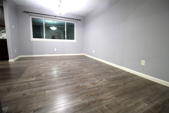 Building Photo - 20074 Crazy Horse Cir