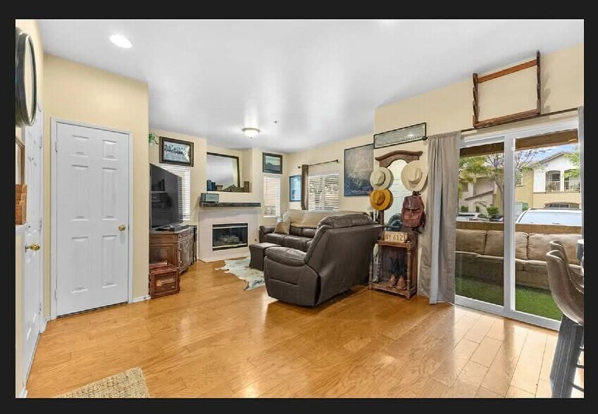 Building Photo - 26308 Arboretum Way