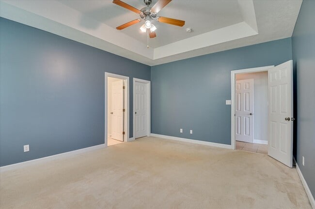 Building Photo - 158 Kenilworth Dr