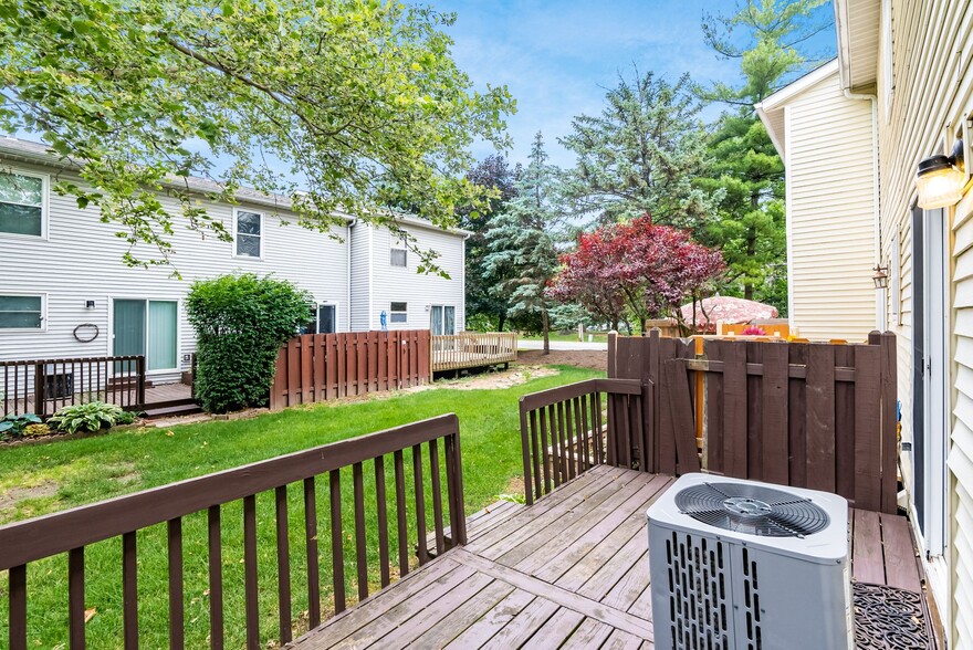Building Photo - 7897 Kirkby Ct