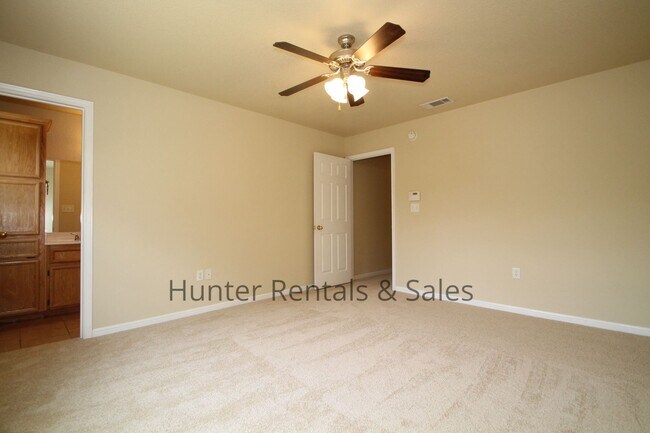 Building Photo - 4204 Elms Run Cir