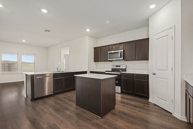 Building Photo - 505 Banner Ave