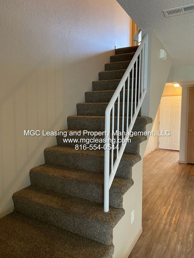 Building Photo - Live the Harrisonville Lifestyle at South Garden Townhomes!