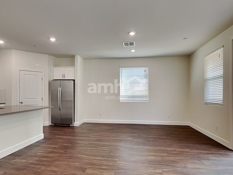 Building Photo - 291 Austin Bellerose Pl
