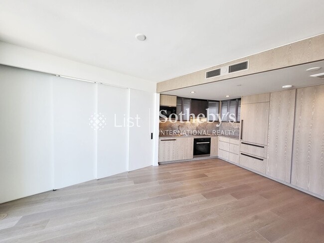 Building Photo - Koula #3303 | Honolulu, HI