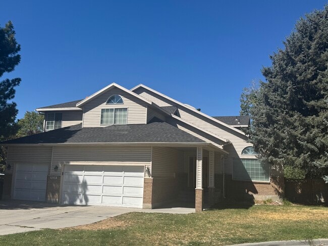 Building Photo - 9228 S Stone Point Pl